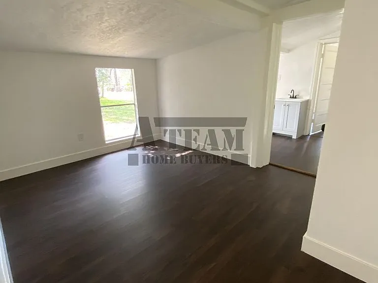 801 Walnut St — Photo 14