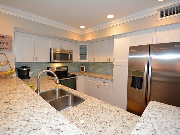 2nd image of 7156 Ballantrae Ct