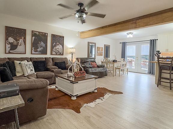 4th image of 433 10th St SW