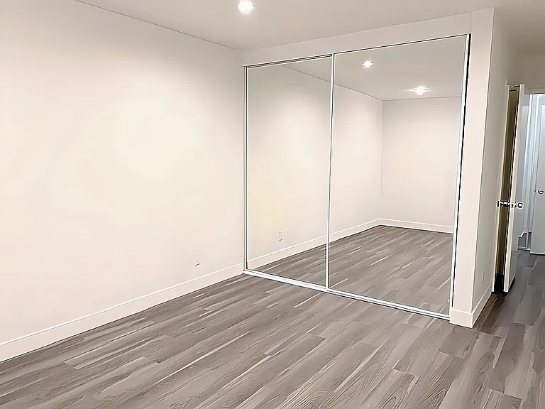 435 S Mariposa Ave — Photo 34