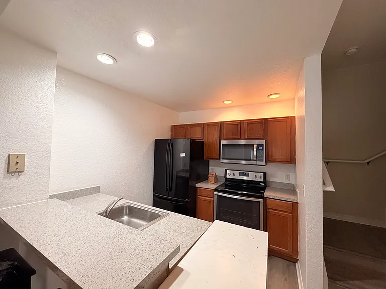 4012 Santa Maria Dr #103 — Photo 10