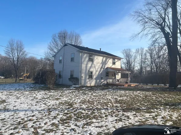 6805 Jackman Rd, Temperance, MI 48182