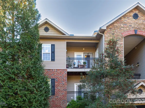 135 Appeldoorn Cir, Asheville, NC 28803