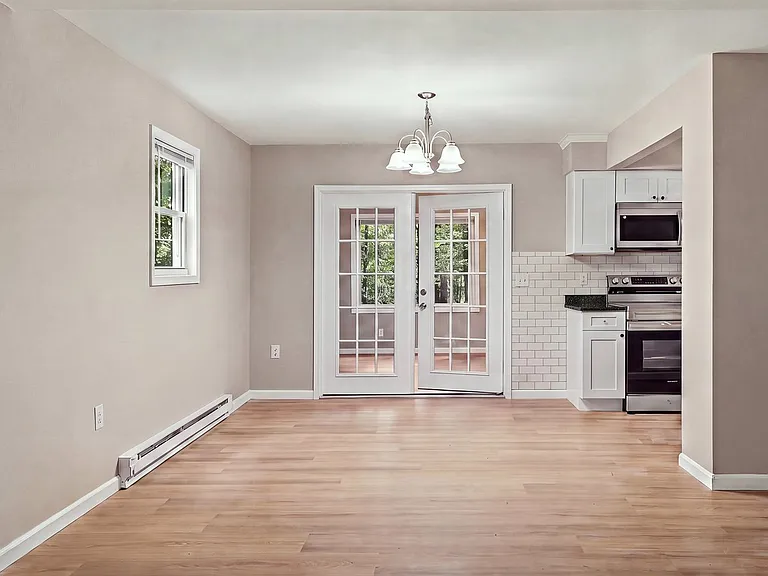 5617 Pembrook Dr — Photo 5