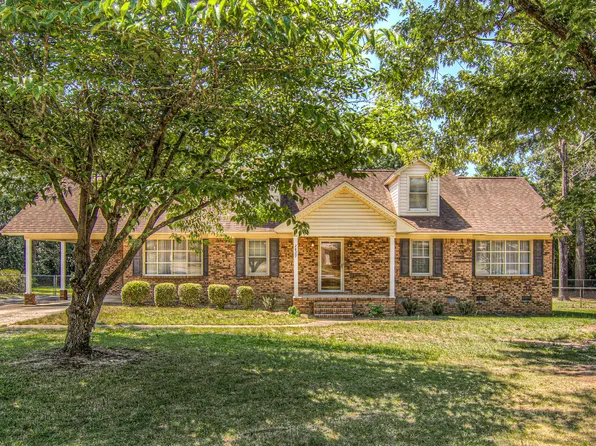 2829 Moss Creek Dr, Dalzell, SC 29040