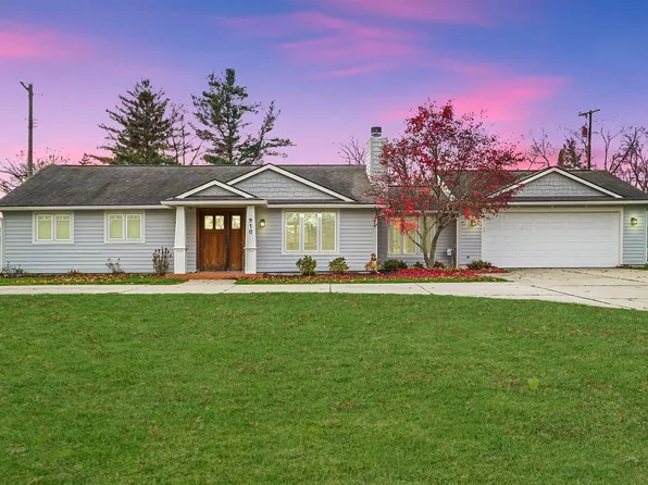 910 Slocum Dr, Auburn Hills, MI 48326