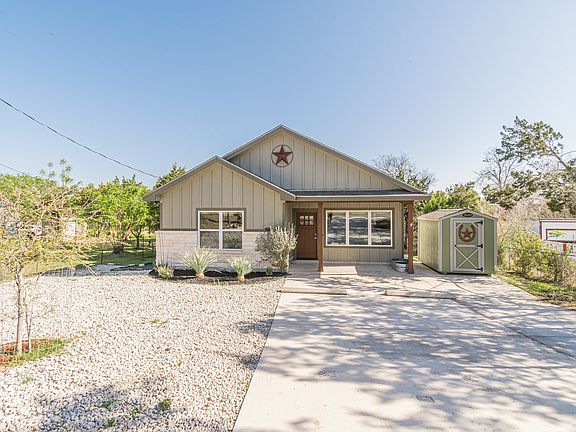 3rd image of 1189 Mountain View Dr