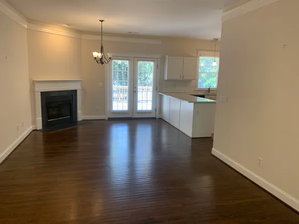 8505 Lindholm Dr, Huntersville, NC 28078