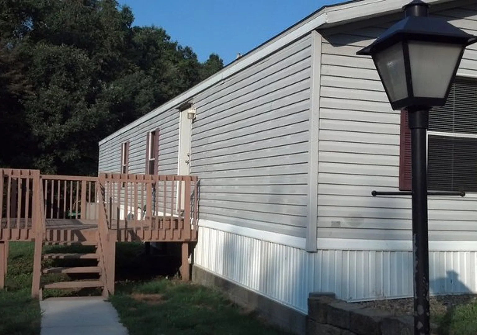 2 bed/2 bath manufactured home in private setting — Photo 3