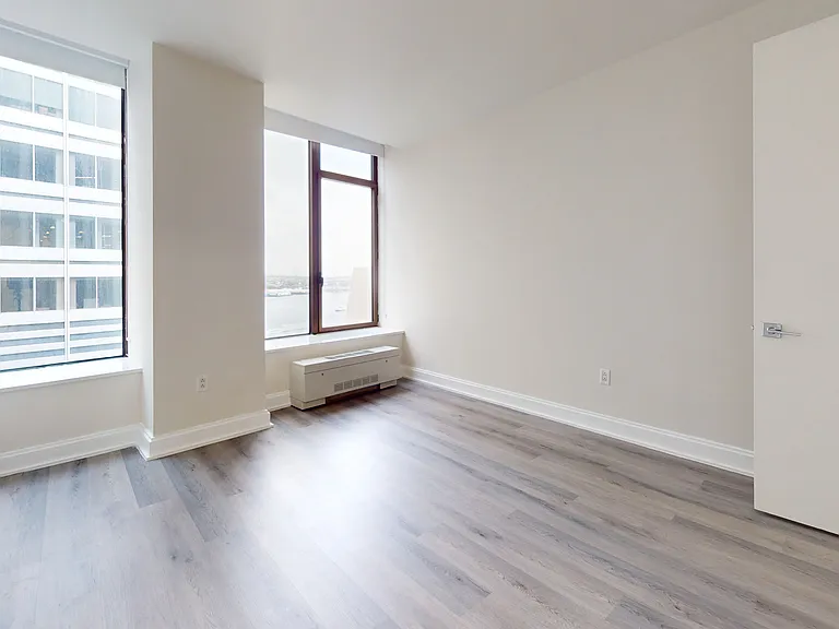 10 Hanover Square — Photo 187