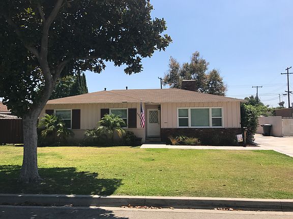 2nd image of 1014 E Herring Ave
