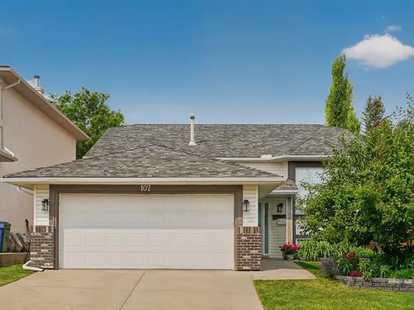 107 S Edgevalley Close NW, Calgary, AB T3A 5E9