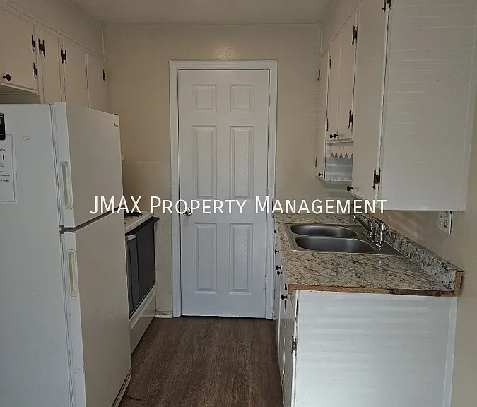 817 Westside Blvd NW #A — Photo 5