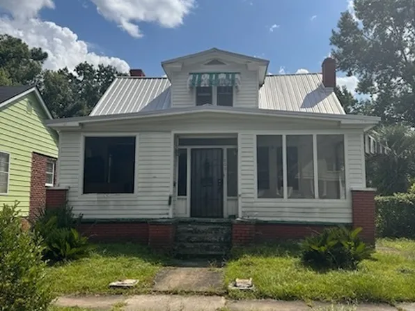 809 E 36th St, Savannah, GA 31401