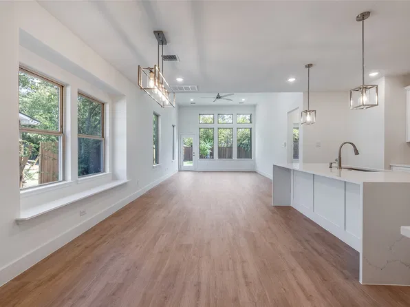 210 E Park St, Little Elm, TX 75068