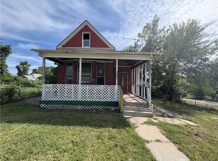 353 Quindaro Blvd, Kansas City, KS 66101