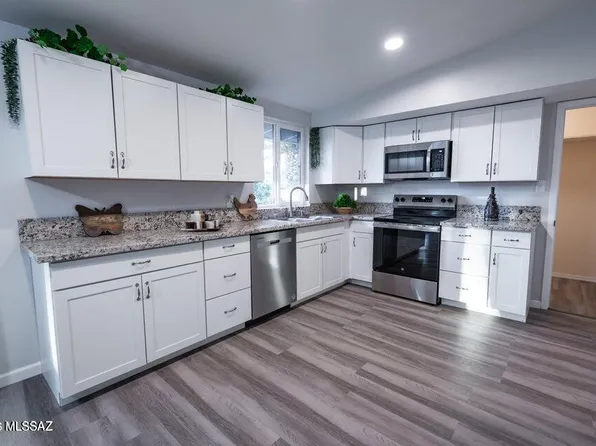 7122 E Eastland St, Tucson, AZ 85710