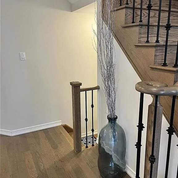 127 Munro Cir — Photo 3
