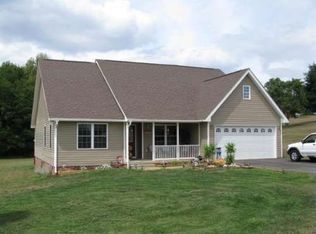 2346 Riverdale Rd, Roanoke, VA 24014