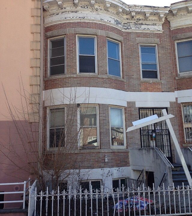 1st image of 982 50th St #1