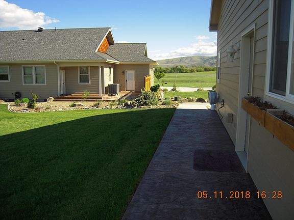 5th image of 691 Galaxy Dr