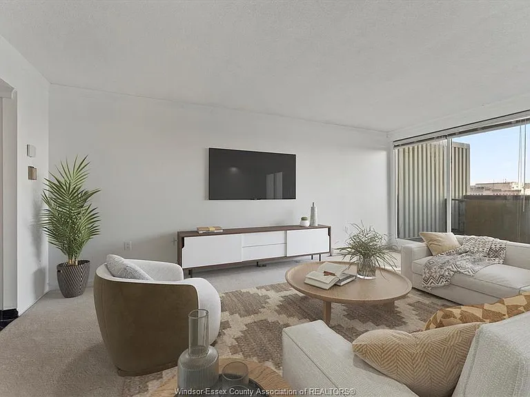 380 Pelissier St #1302 — Photo 7
