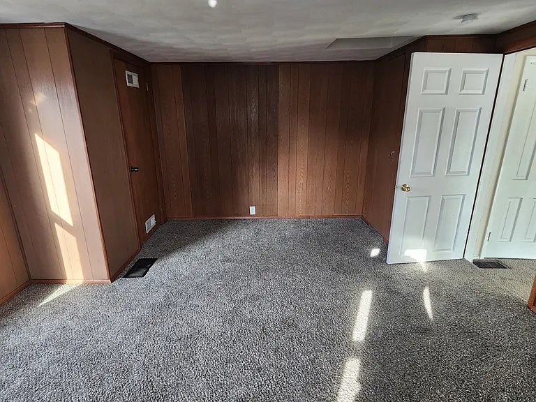 2259 Schroeder St — Photo 18