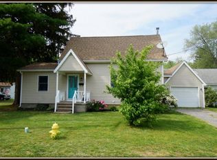 6087 Exchange St, Newfane, NY