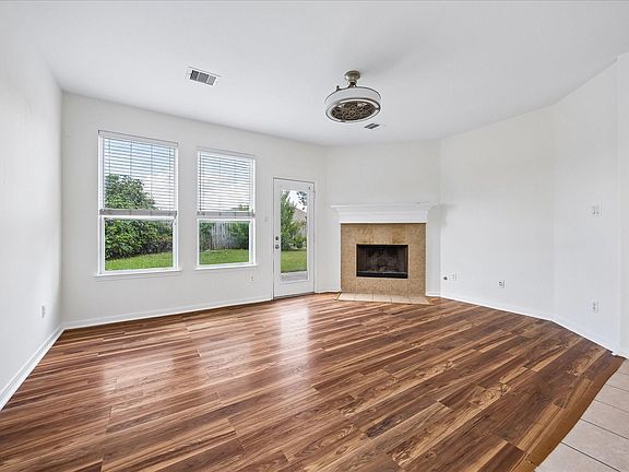 3rd image of 6110 Calder Field Dr