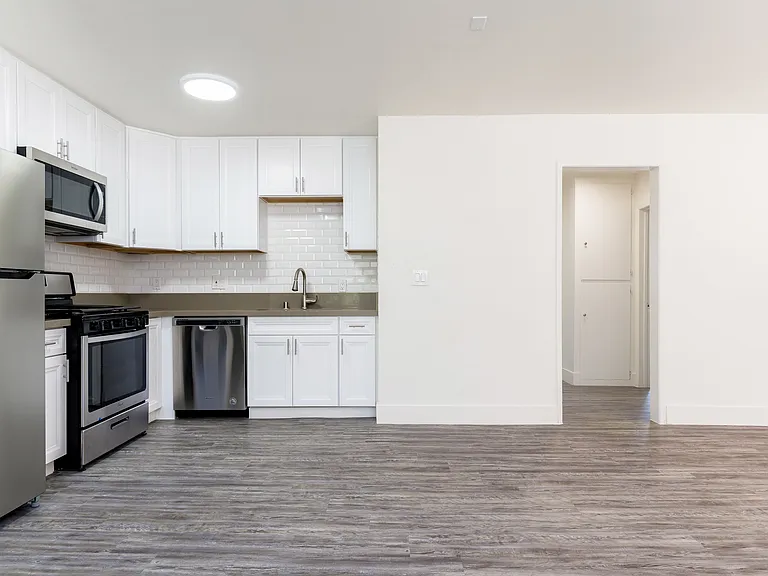 Aurora Vista Apartments — Photo 5