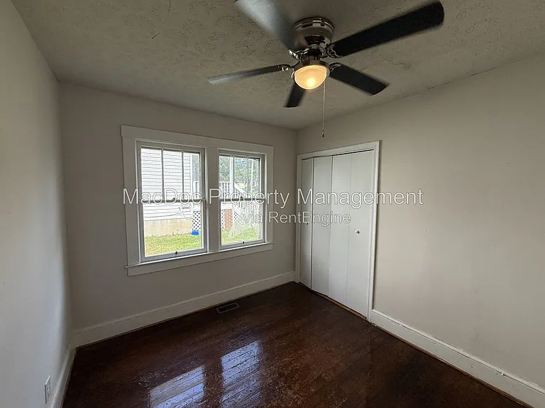 138 Mansfield St — Photo 17