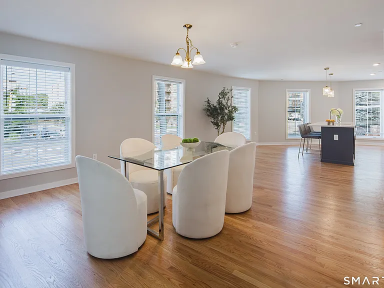 1385 Washington Blvd #5 — Photo 11