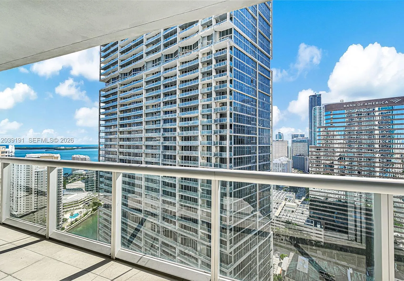 Iconbrickell Condo No 1 — Photo 3