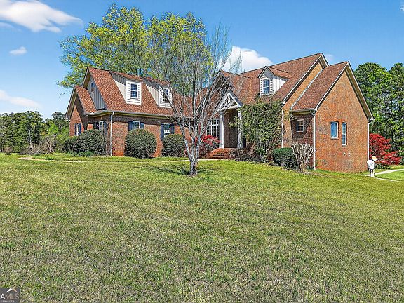 2nd image of 360 Happy Hill Rd