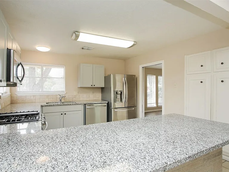 6406 Ashton St — Photo 13