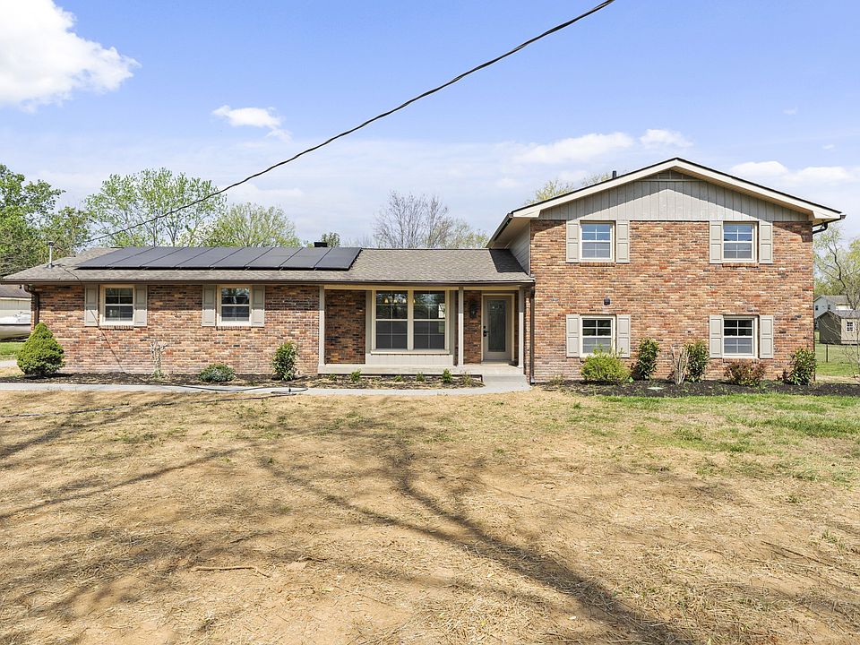 1st image of 109 Daniel Smith Dr