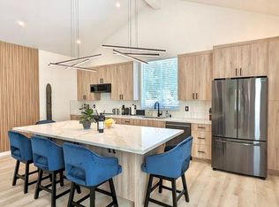 6439 Randi Ave, Canoga Park, CA 91303