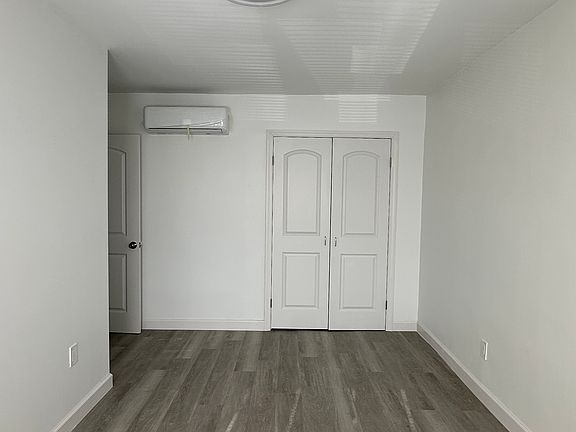 4th image of 16511 Jewel Ave #2
