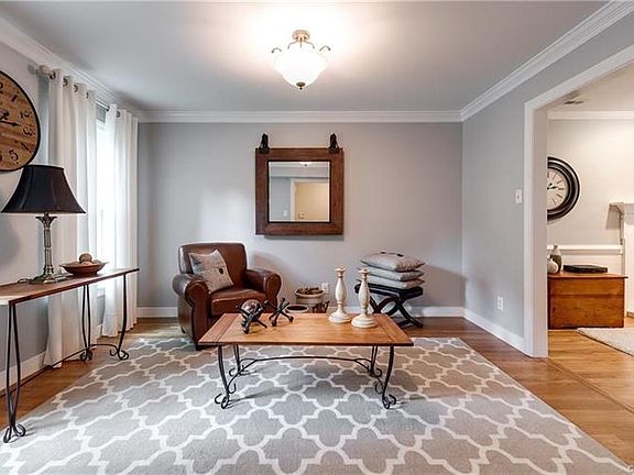 5th image of 2412 Trefoil Way