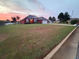 26913 Thomas Edward Dr, Athens, AL 35613