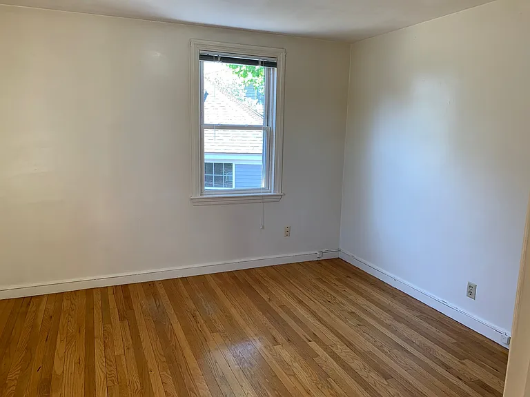 29 Turner St #4 — Photo 6