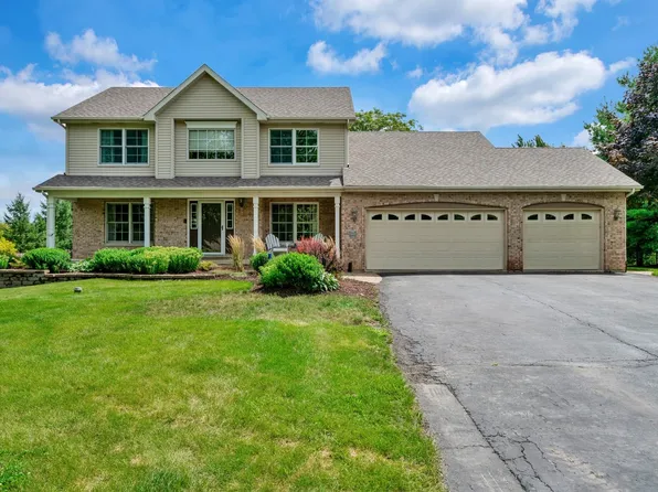 2016 Bernadette Ln, Yorkville, IL 60560