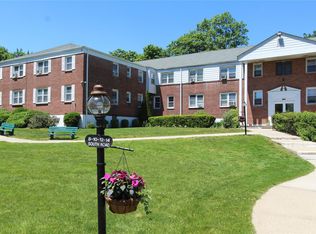 8 South Rd APT 2C, Harrison, NY 10528