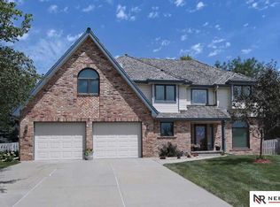 6411 S 106th Cir, Omaha, NE 68127
