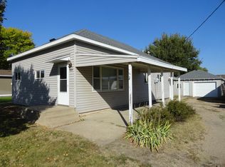 610 7th St, Gibbon, NE 68840