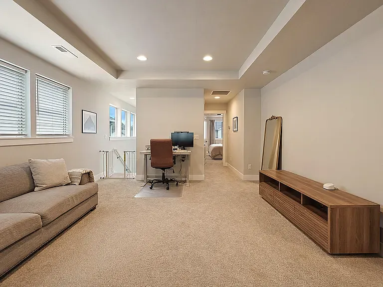 4541 SW 36th St — Photo 16