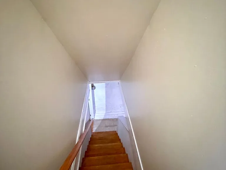 411 E Lorraine Ave — Photo 5