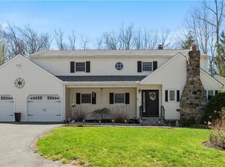 118 Chambers Rd, Danbury, CT 06811