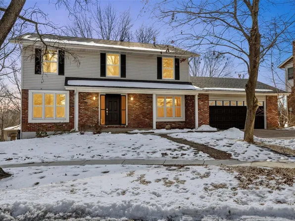 14210 Reelfoot Lake Dr, Chesterfield, MO 63017