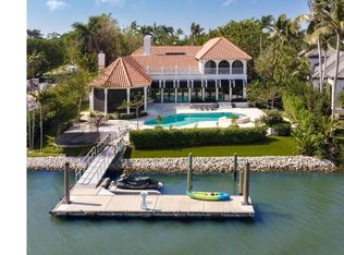 777 Kings Town Dr, Naples, FL 34102